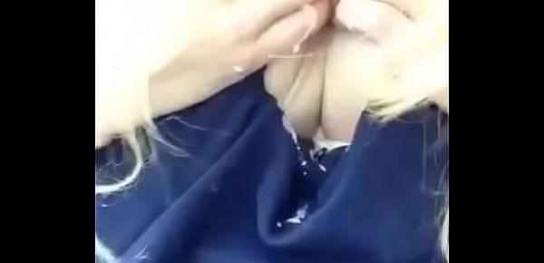  Lactating tits